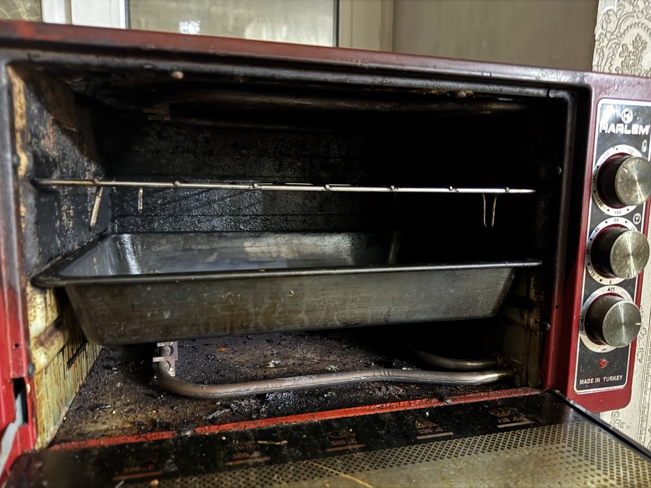 Продам электрическую настольную мини печь