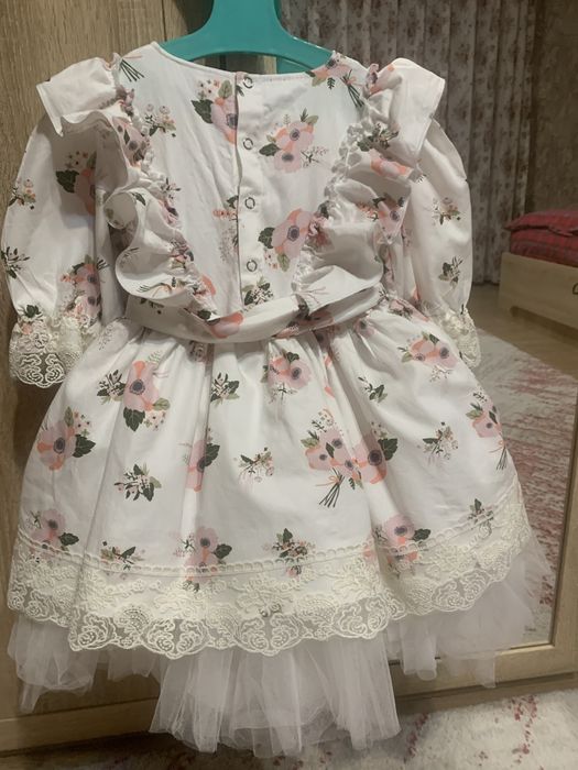 Нарядное платье 5/6 лет