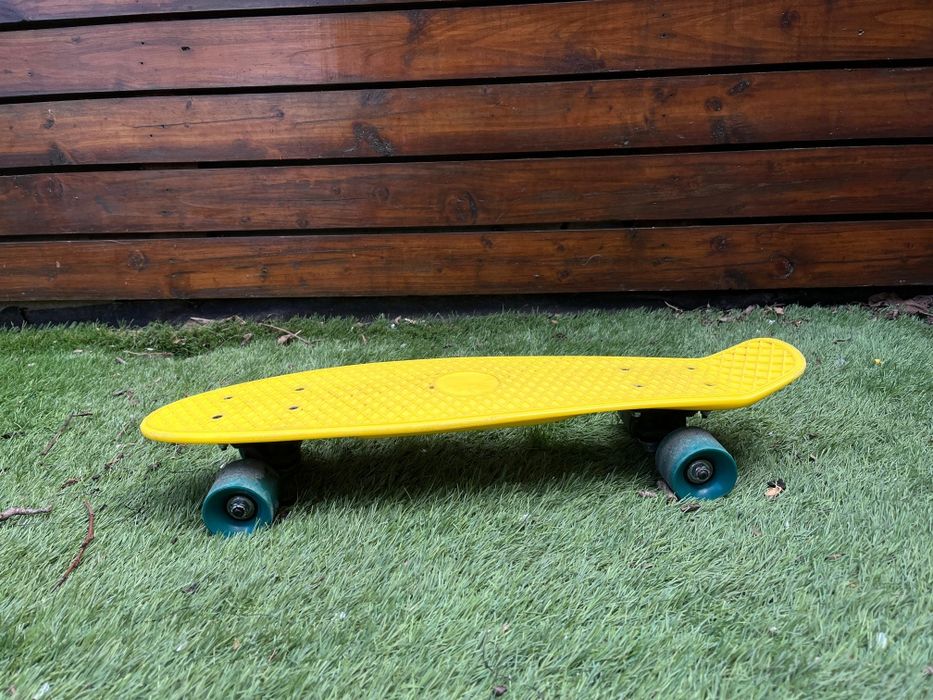Pennyboard Retro cu roti de silicon, +5 ani, Galben, olimp