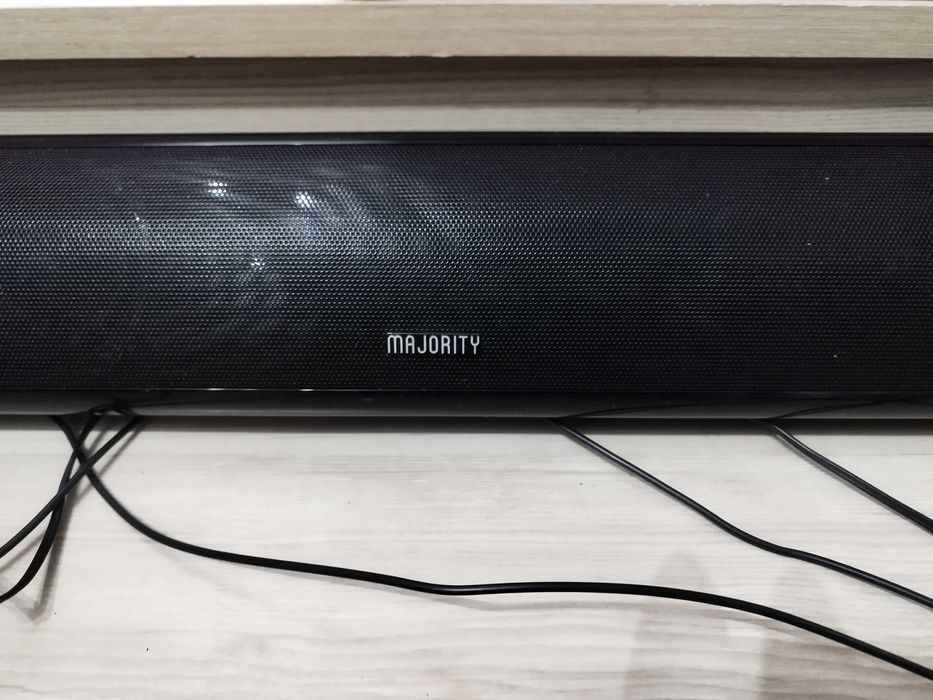 Продавам нов саунбар