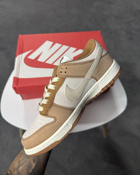 Nike Dunk Low Medium Curry