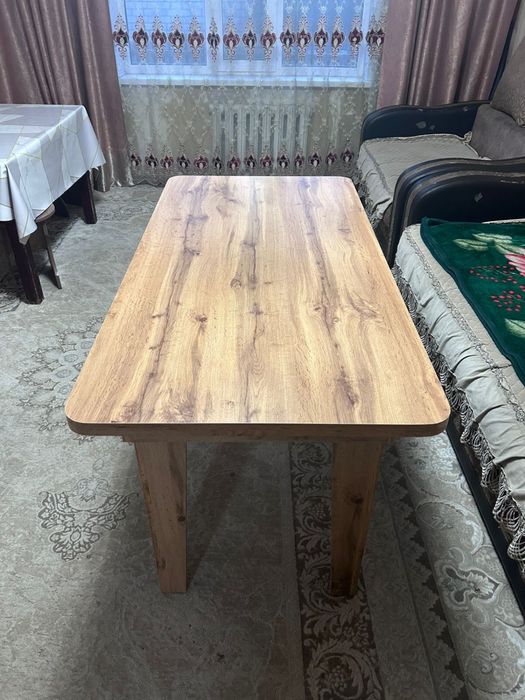 стол кухонный +4 стула подарок