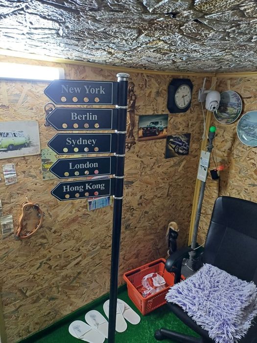 Метална висока табела