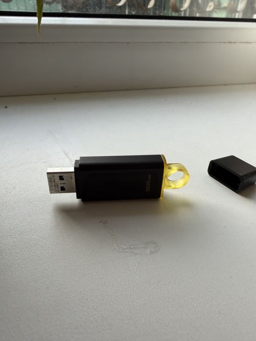 Флешка kingston 128 гб