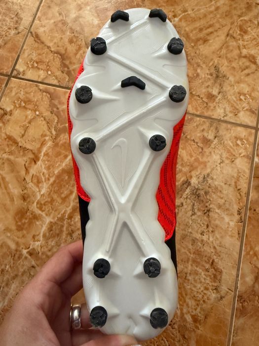 Много запазени Бутонки Nike Phantom