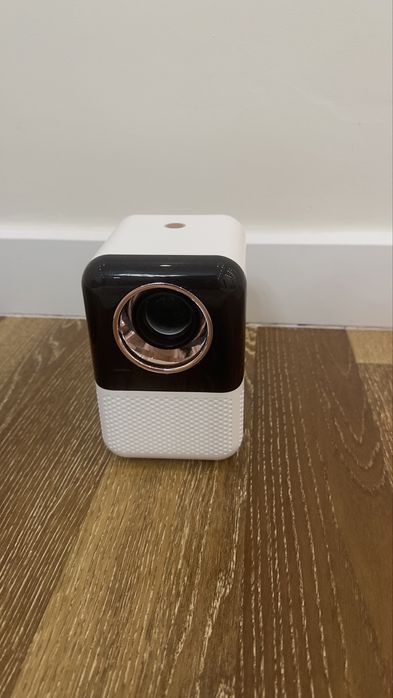 Продается проектор в отличном состоянии