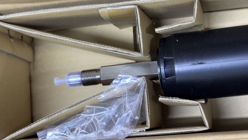 Амортизатор передний с Подкачкой на Прадо 150 Тойота Prado