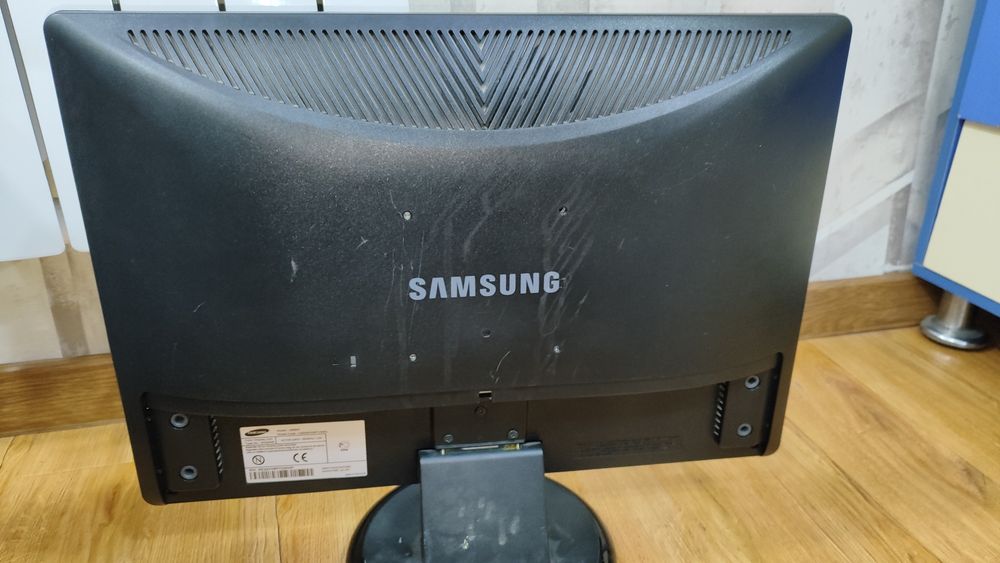 Продам монитор Samsung