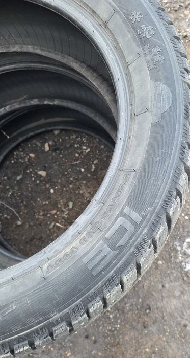 Шины зимние 225/55/19.