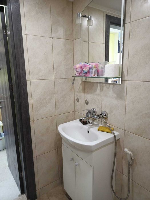 Помещение 25кв.м. под наем в центъра на Варна