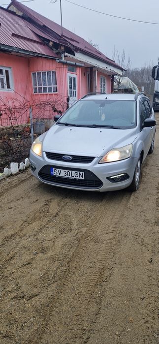 Vând Ford Focus 1.6