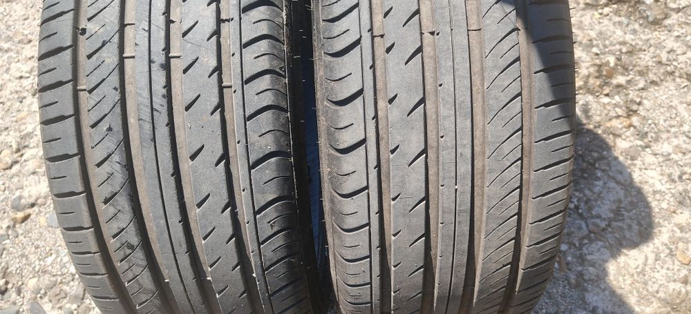 Две гуми sunfull 245/35/R20 dot 32/23