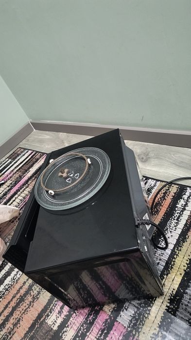 Микроволновая печь