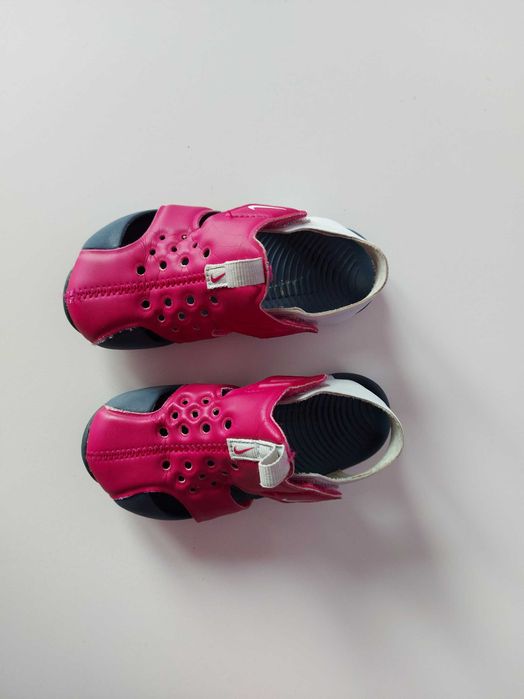 Сандали Nike - размер 25 и Ipanema - размер 25/26