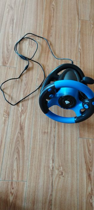 Vând volan genesis seaborg 350 racing wheel