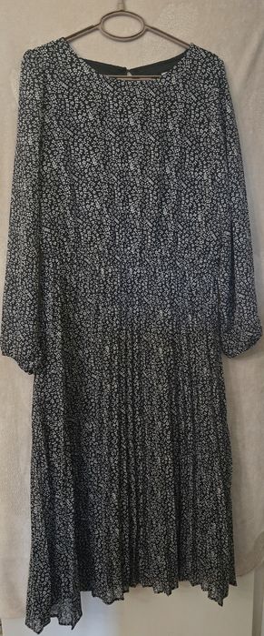 Rochie Sinsay lunga plisata cu elastic in talie si la maneci