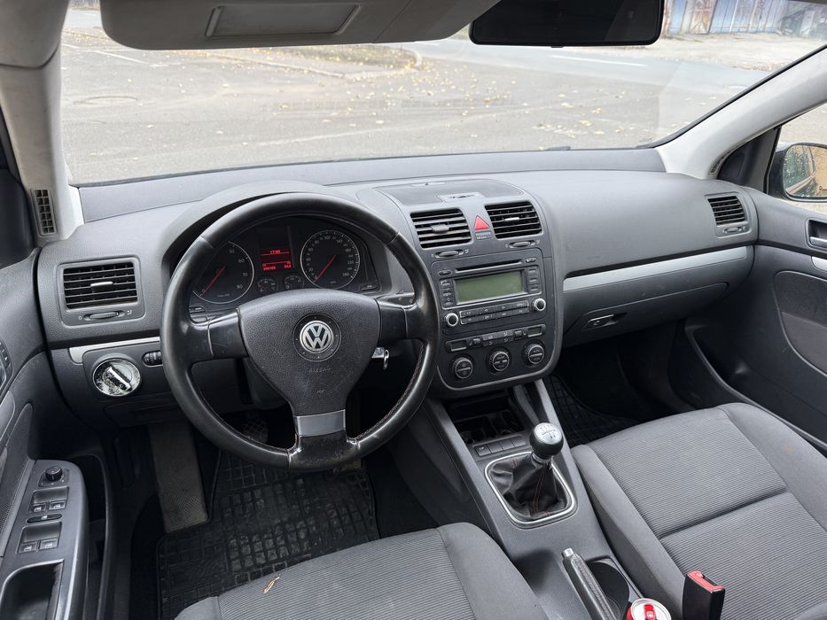 Golf 5 1.6 Benzina