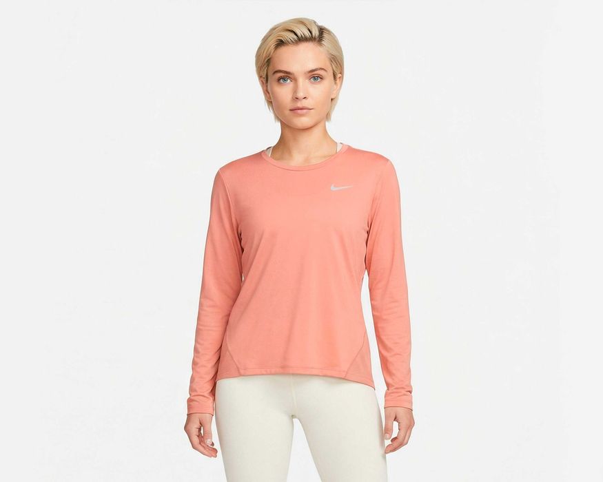 Nike Оригинална дамска фланелка за фитнес / бягане размер М