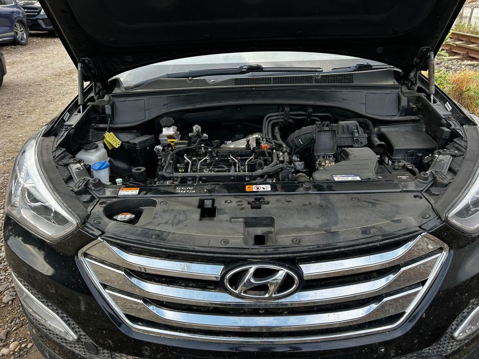 Injectoare Hyundai Santa Fe 2.2 crdi D4HB 2013