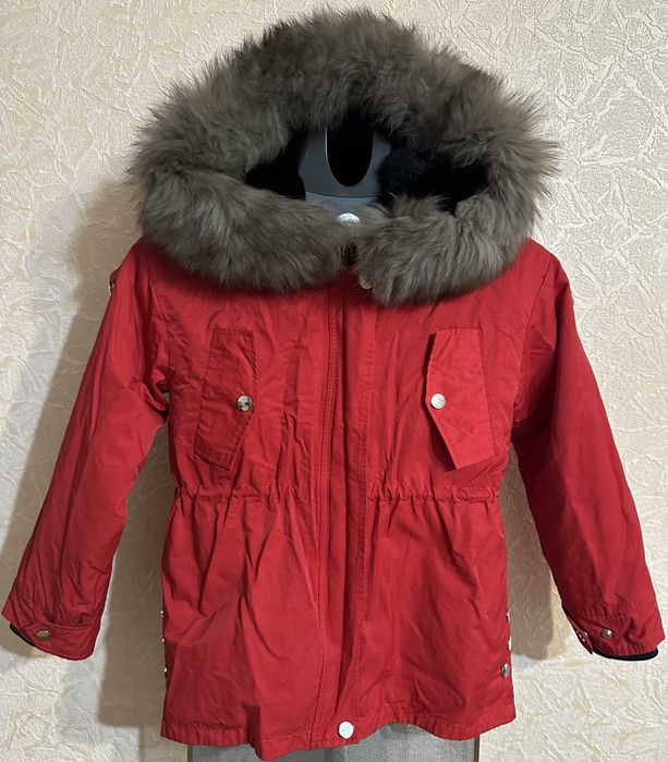 Продаю детскую парку для девочек