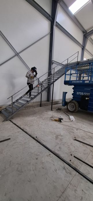 Trepte și grătare galvanizate
