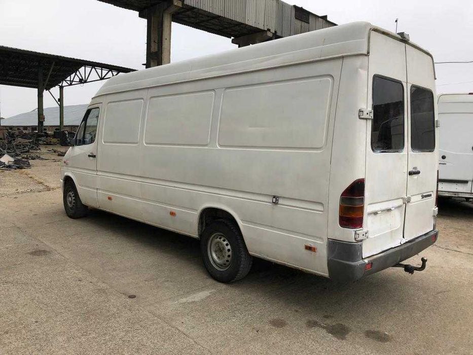 DEZMEMBREZ PIESE Mercedes SPRINTER 216 316 416 CDI 2.7 cdi 5 pistoane W903 W904 2006