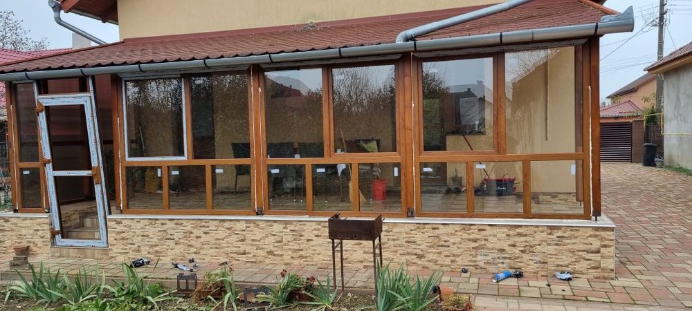 Usi si Ferestre pvc disponibile diferite dimensiuni 
Uși și geamuri te