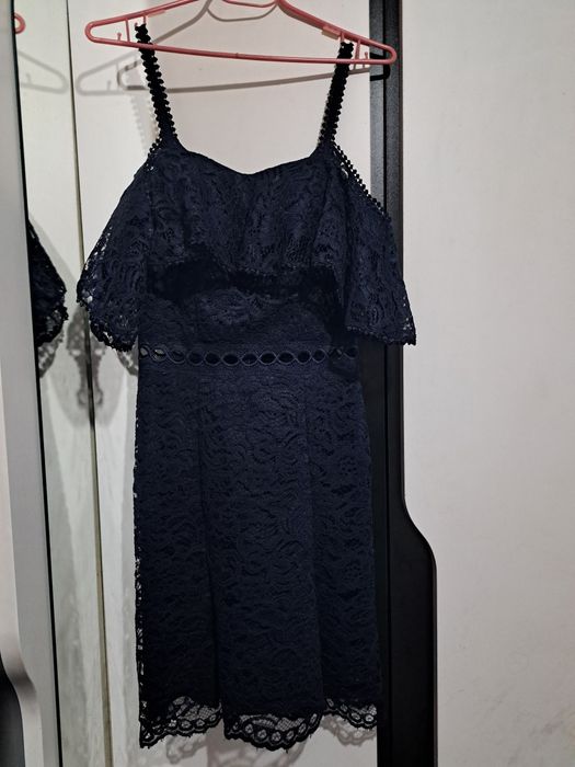 Дантелена Рокля в тъмно син цвят размер С/М