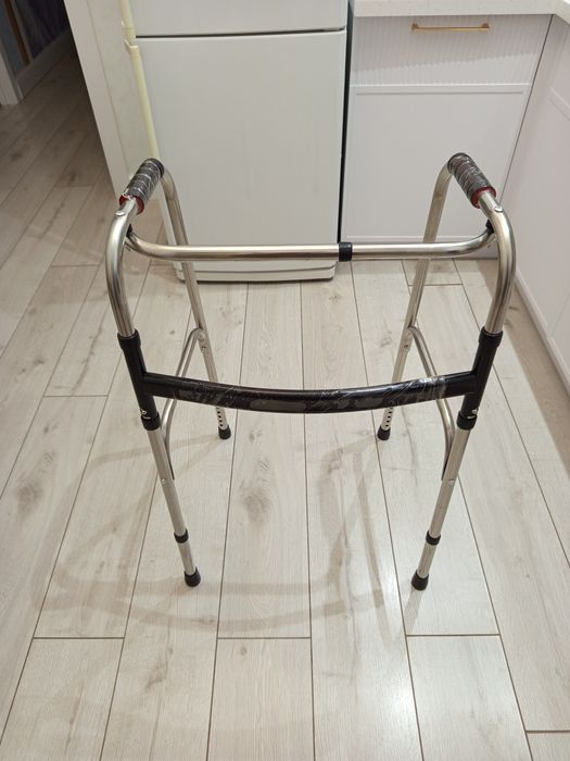 Ходунки для ходьбы