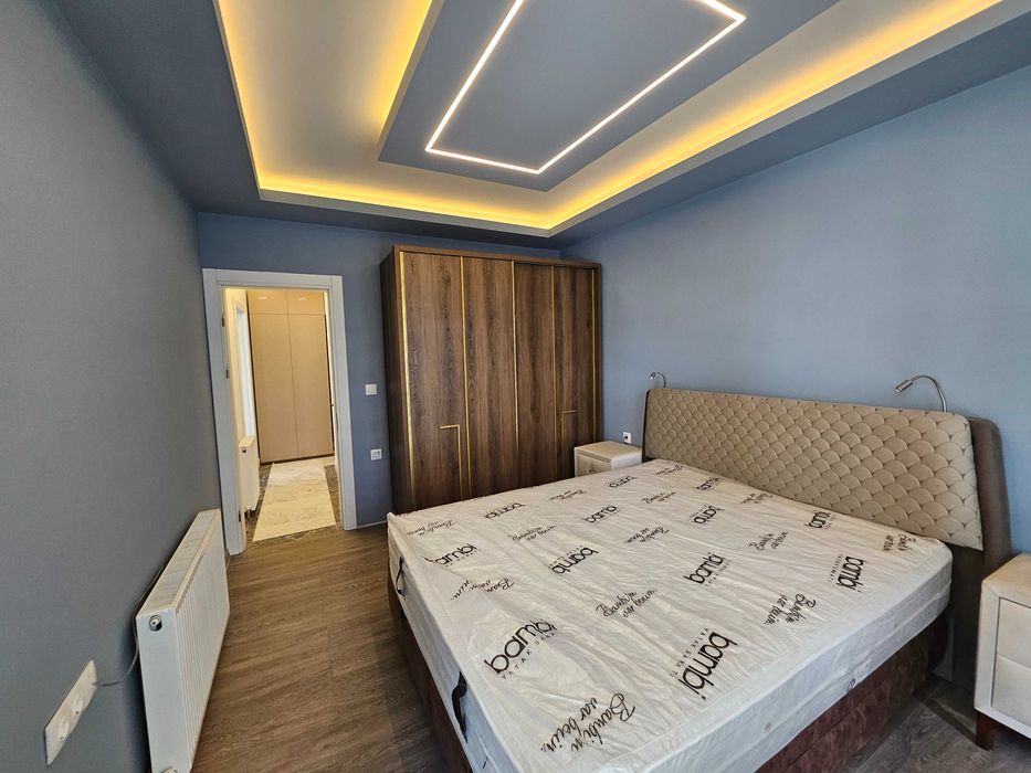 Продава се Двустаен апартамент в Пловдив, Христо Смирненски - 75 кв.м за 2027 €/кв.м - Снимка #1