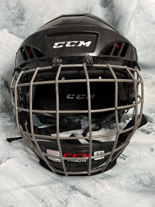 Продам хоккейную форму