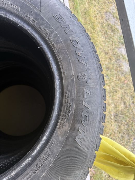 Продам шины зима 215/65/16