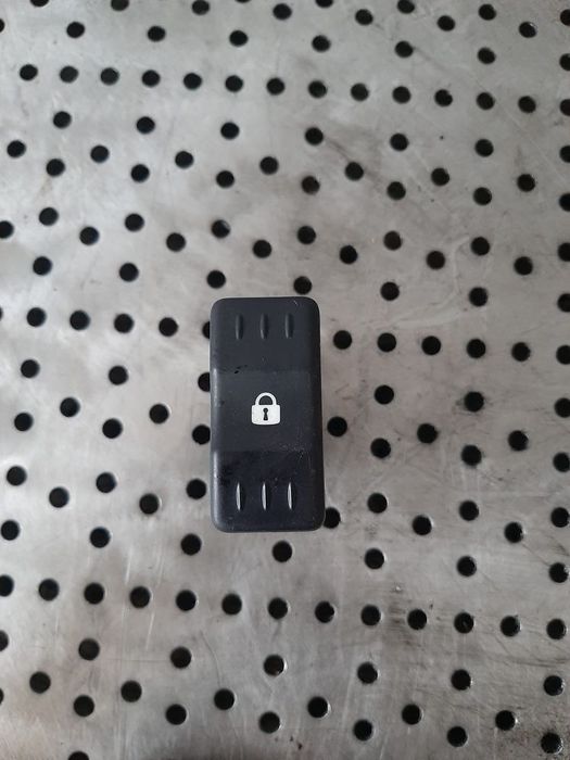 buton blocare dacia logan 1 ls 870249