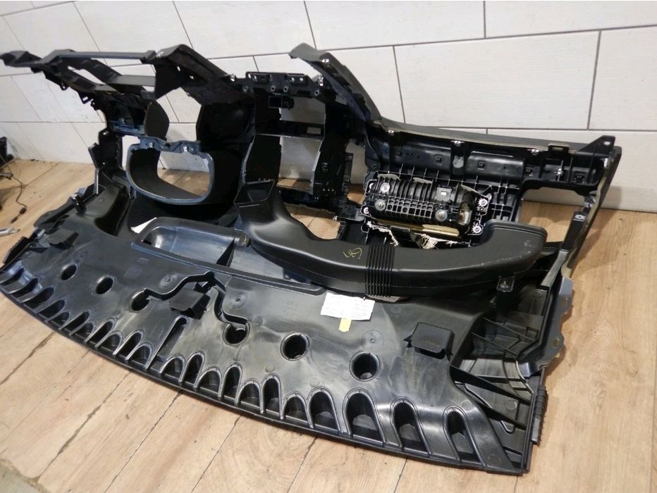Plansa bord Volkswagen Sharan 7n original