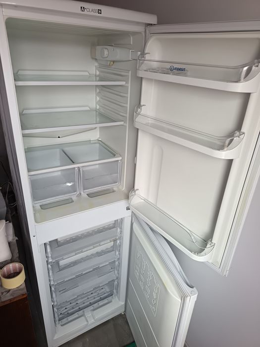 Frigider Indesit
