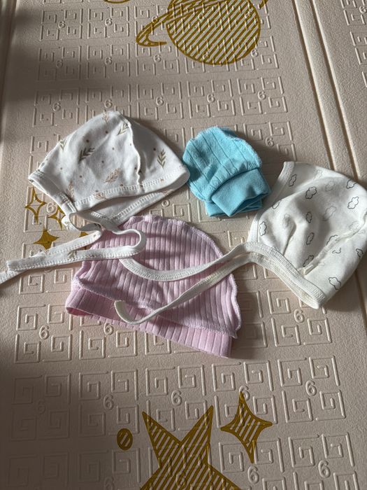 Продам детские вещи для девочки.