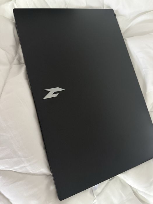 Acer nitro V15 16 GB 4050RTX 500gb gaming