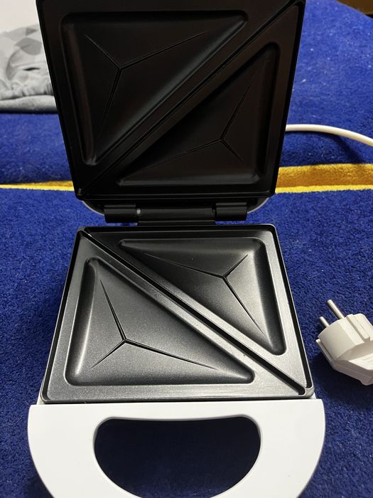 Продам бутербродницу