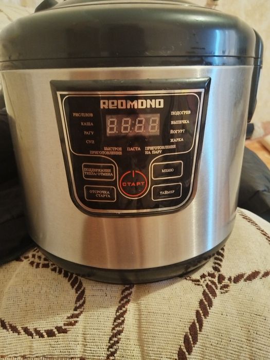 Мультиварка Redmond M-30
