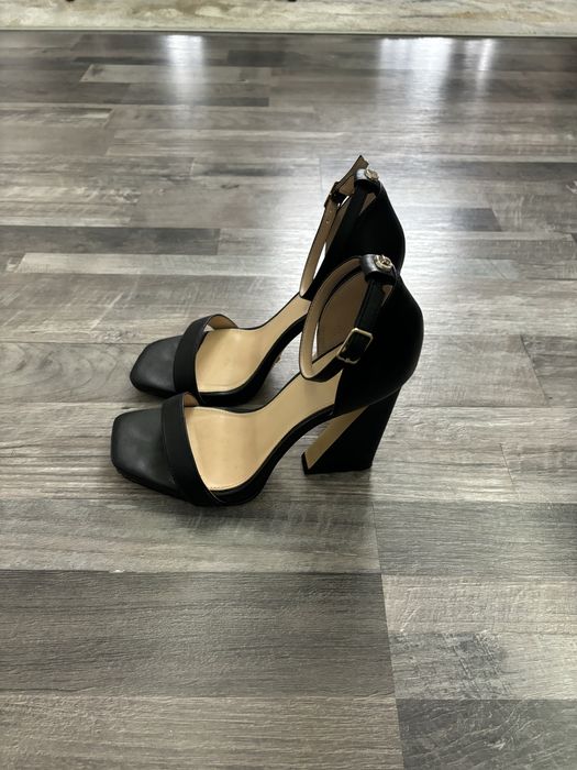 GUESS/ Hugo Boss- дамски токчета