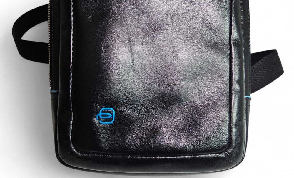 Piquadro - мъжка кожена чанта за през рамо