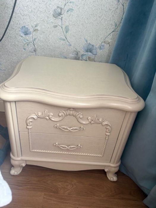 Гарнитур в ОТЛИЧНОМ состоянии АСТАНА ТОРГ