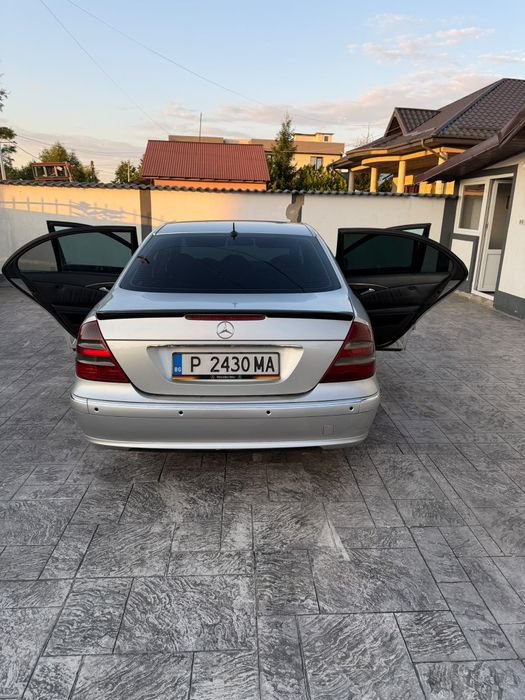 MERCEDES-BENZ E-Class 2002 — imagine 2