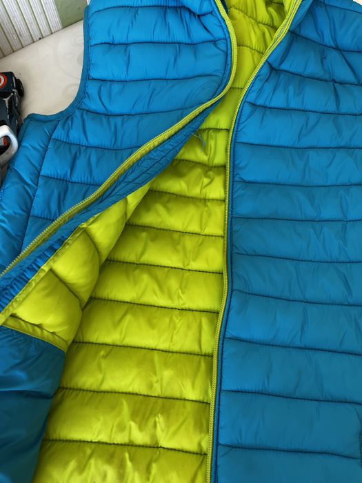 Безрукавка на подростка