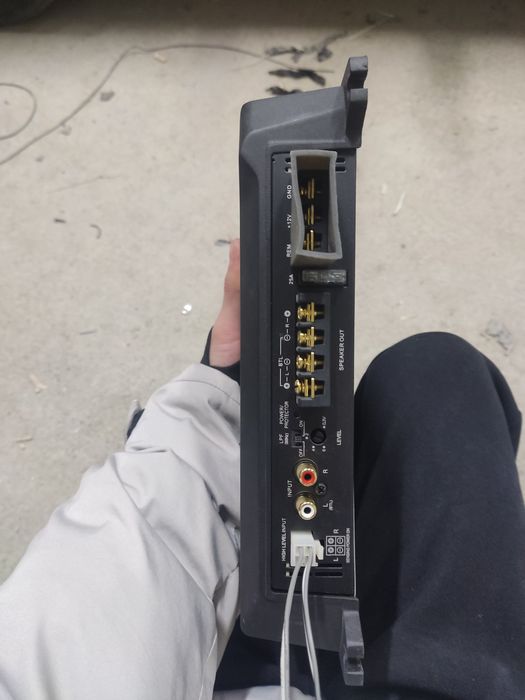 Усилитель Sony в идеальном состоянии