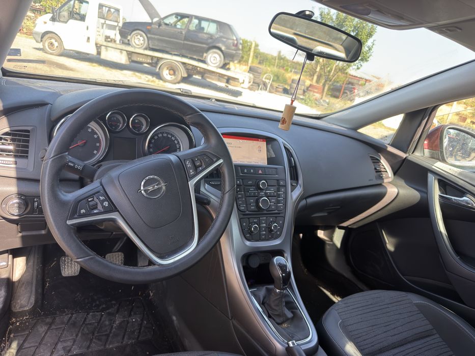 Опел Астра  J /Opel Astra J(1.6i 85kw 2017г.) на части