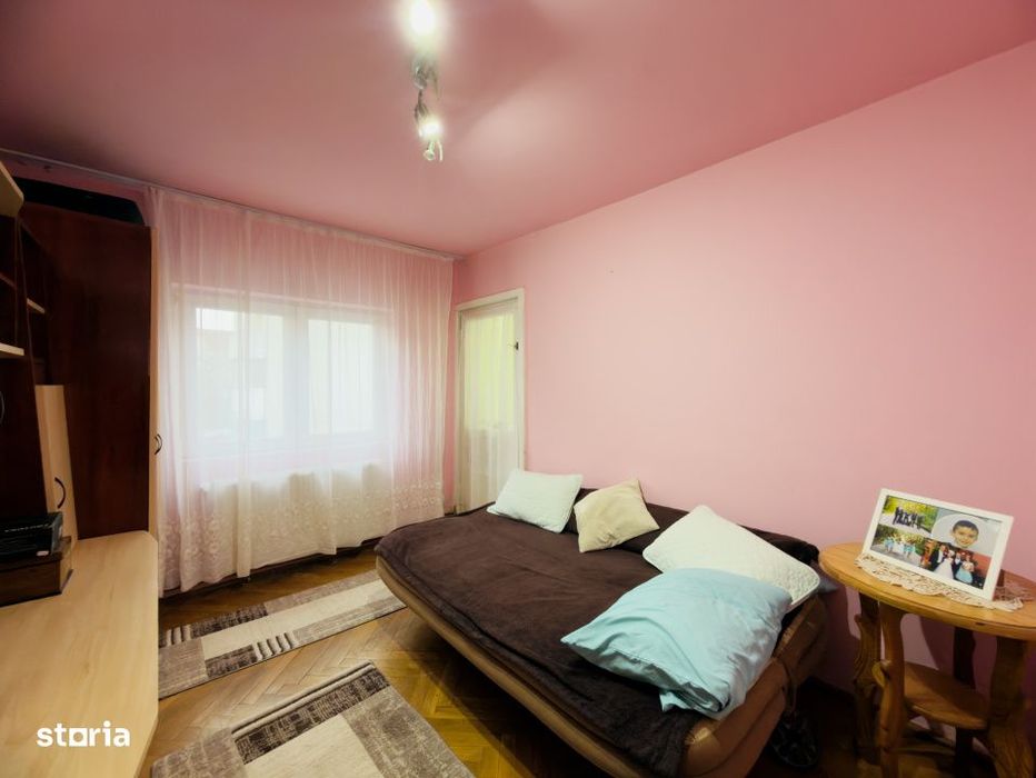 Apartament 4 camere, decomandat, etaj 2, 78mp in Bucovina
