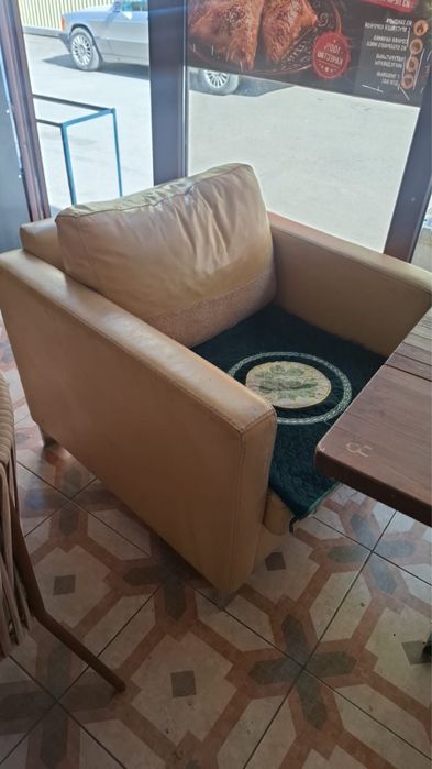 Продам столы стуля кресло