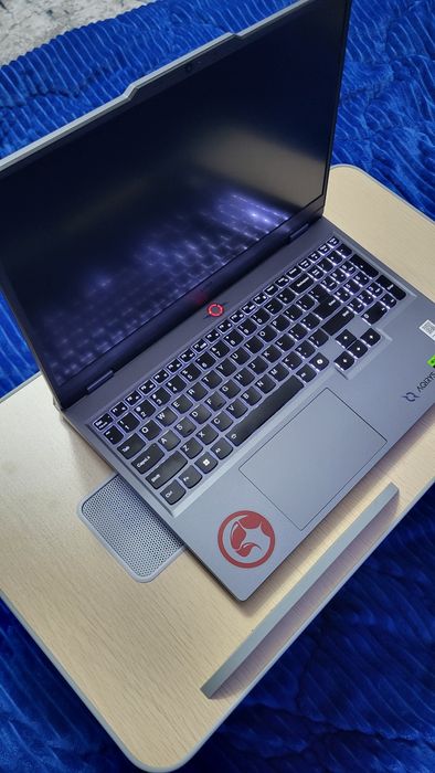 Laptop Gaming Lenovo LOQ 15IAX9, i5-12450HX, RTX 4060 8gb,  16GB, 1TB.