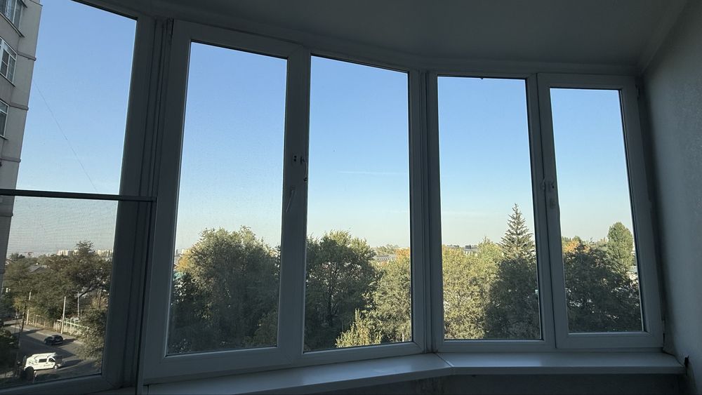 Пластиковое окно белое